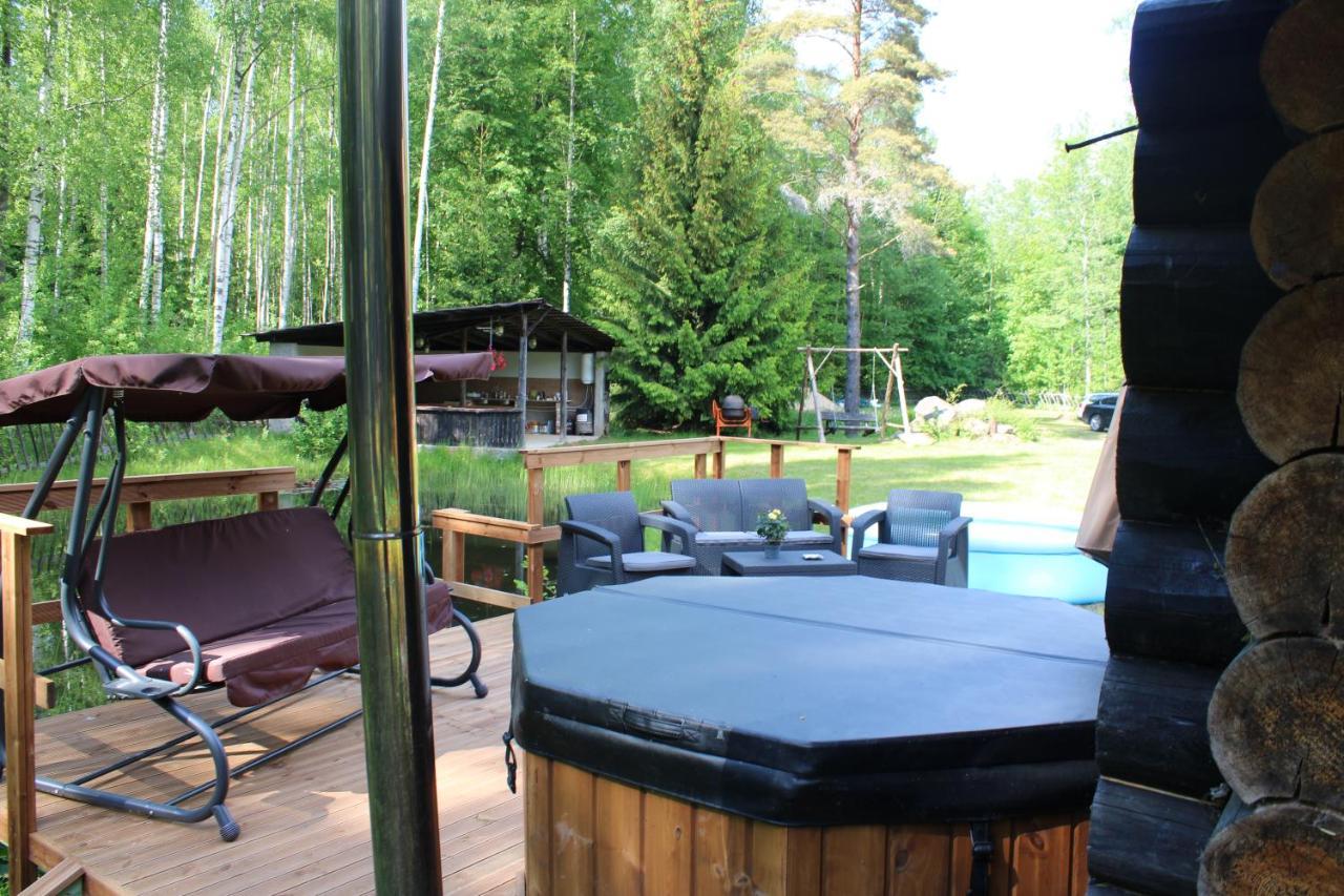 Atsikivi Puhketalu Hotel Häädemeeste Екстериор снимка