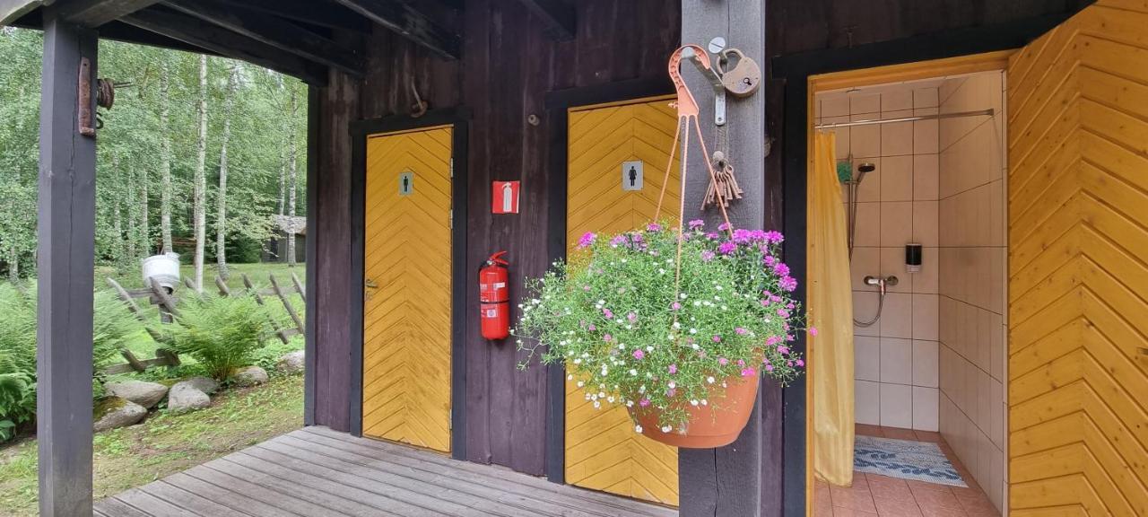 Atsikivi Puhketalu Hotel Häädemeeste Екстериор снимка