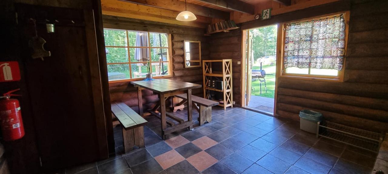 Atsikivi Puhketalu Hotel Häädemeeste Екстериор снимка