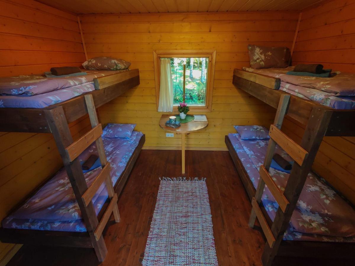 Atsikivi Puhketalu Hotel Häädemeeste Екстериор снимка