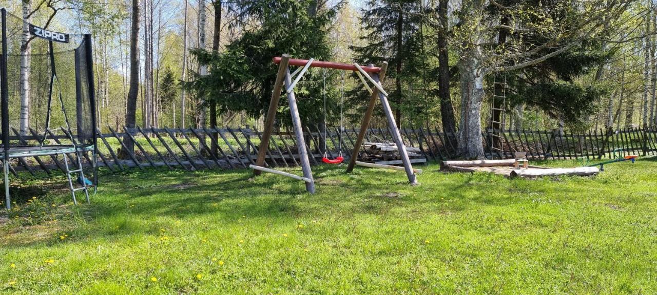 Atsikivi Puhketalu Hotel Häädemeeste Екстериор снимка