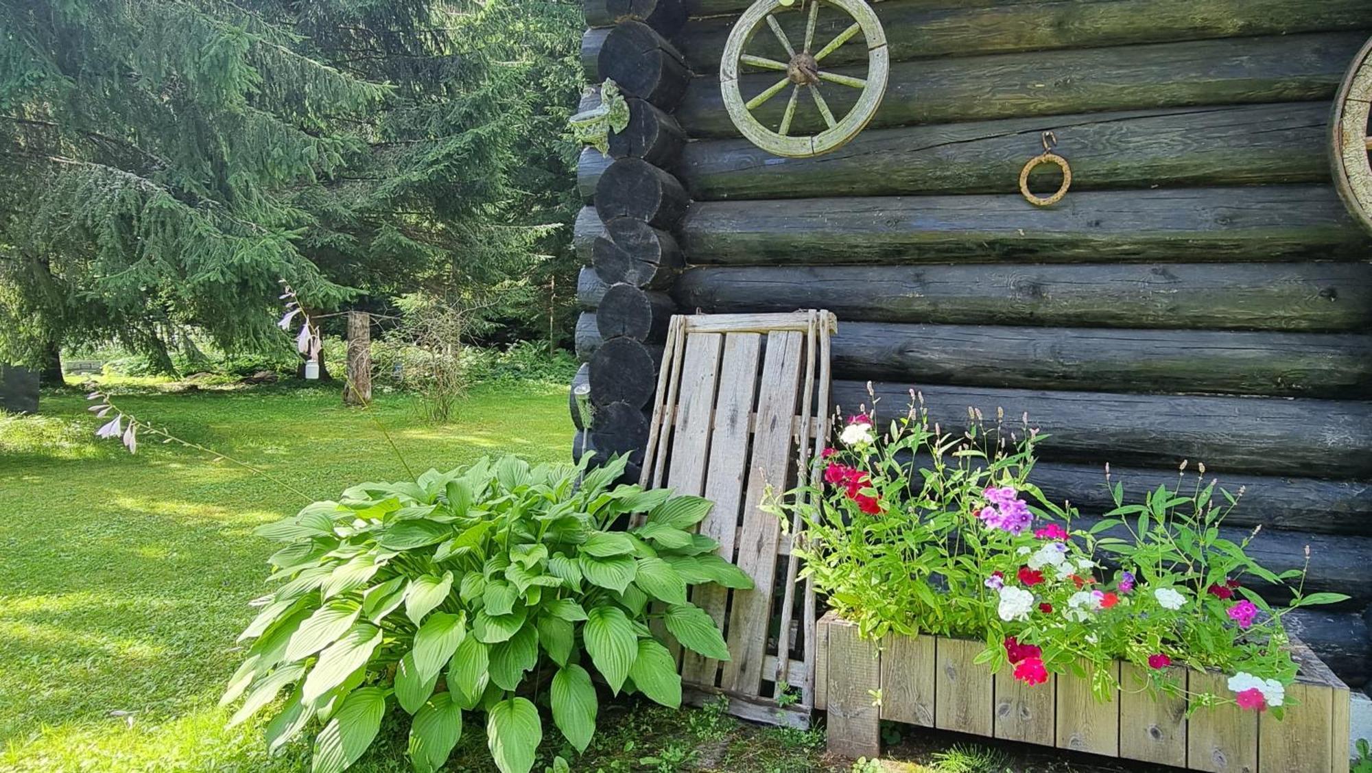Atsikivi Puhketalu Hotel Häädemeeste Екстериор снимка