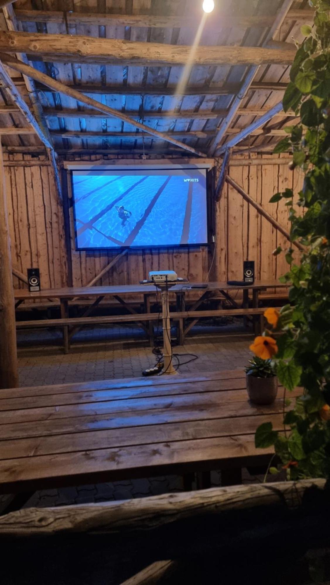 Atsikivi Puhketalu Hotel Häädemeeste Екстериор снимка